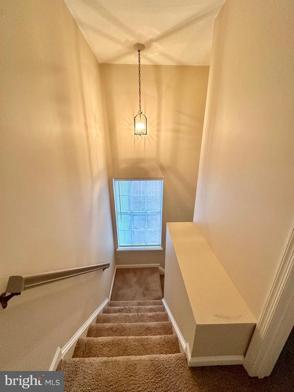206 WIND RIDGE DRIVE