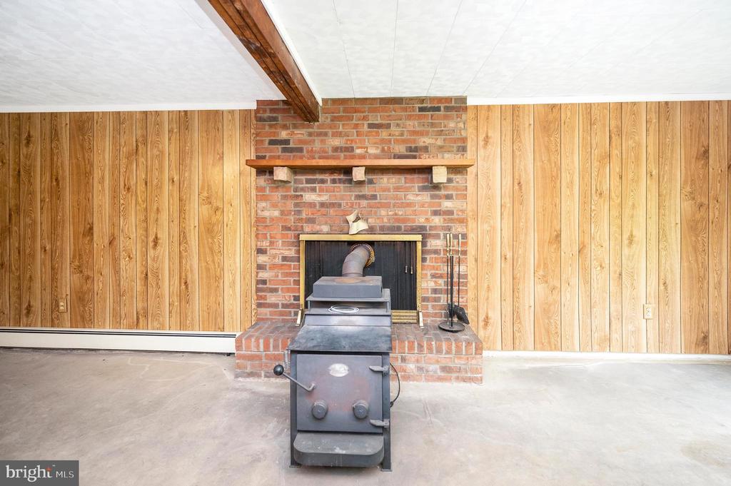 857 MOUNTAIN VIEW ROAD