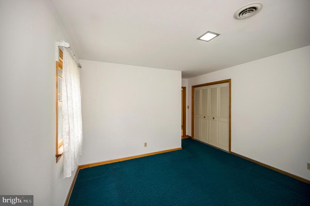 857 MOUNTAIN VIEW ROAD