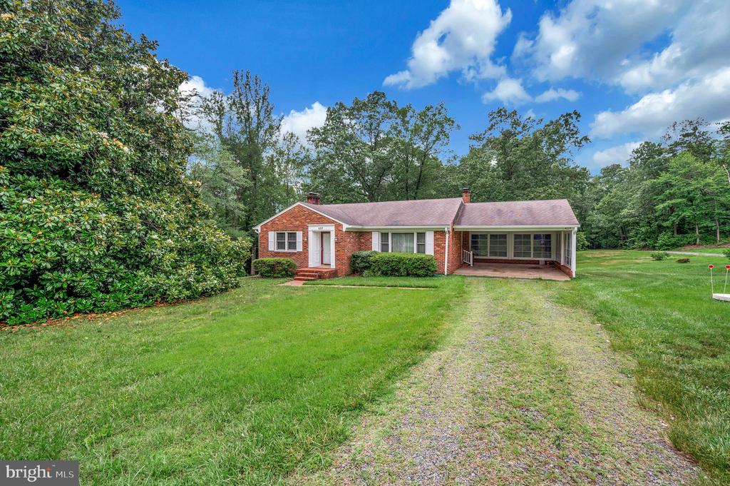 857 MOUNTAIN VIEW ROAD