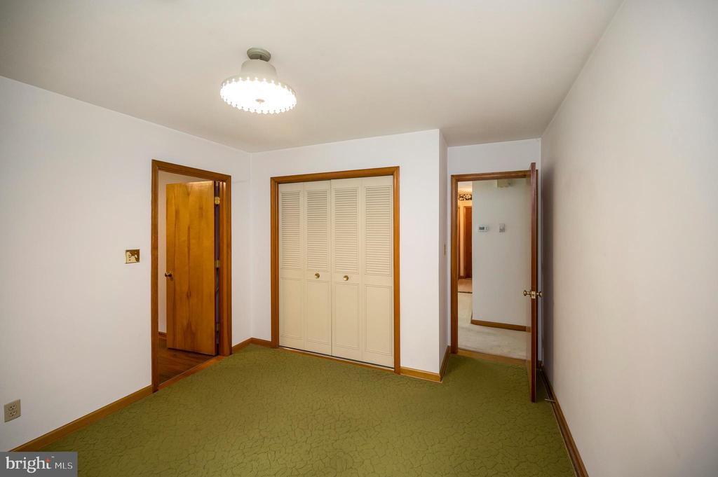 857 MOUNTAIN VIEW ROAD