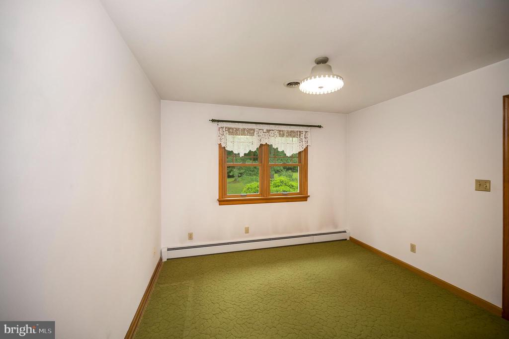 857 MOUNTAIN VIEW ROAD
