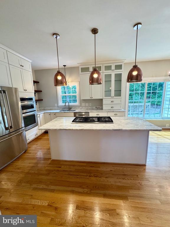 805 WINTERBERRY DRIVE