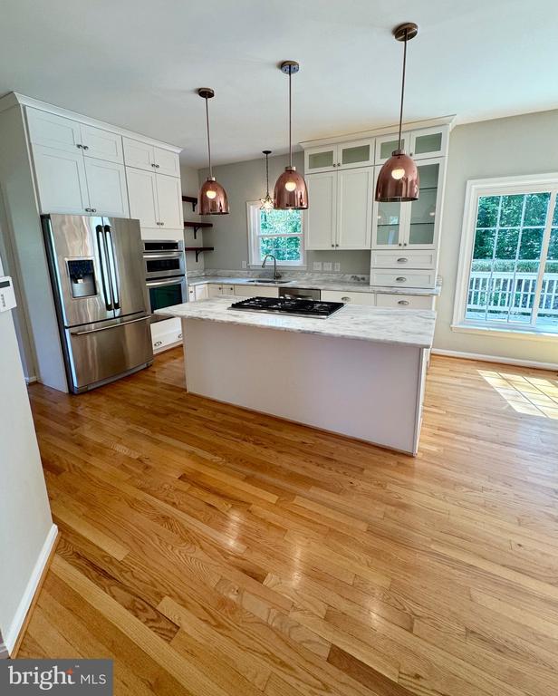 805 WINTERBERRY DRIVE