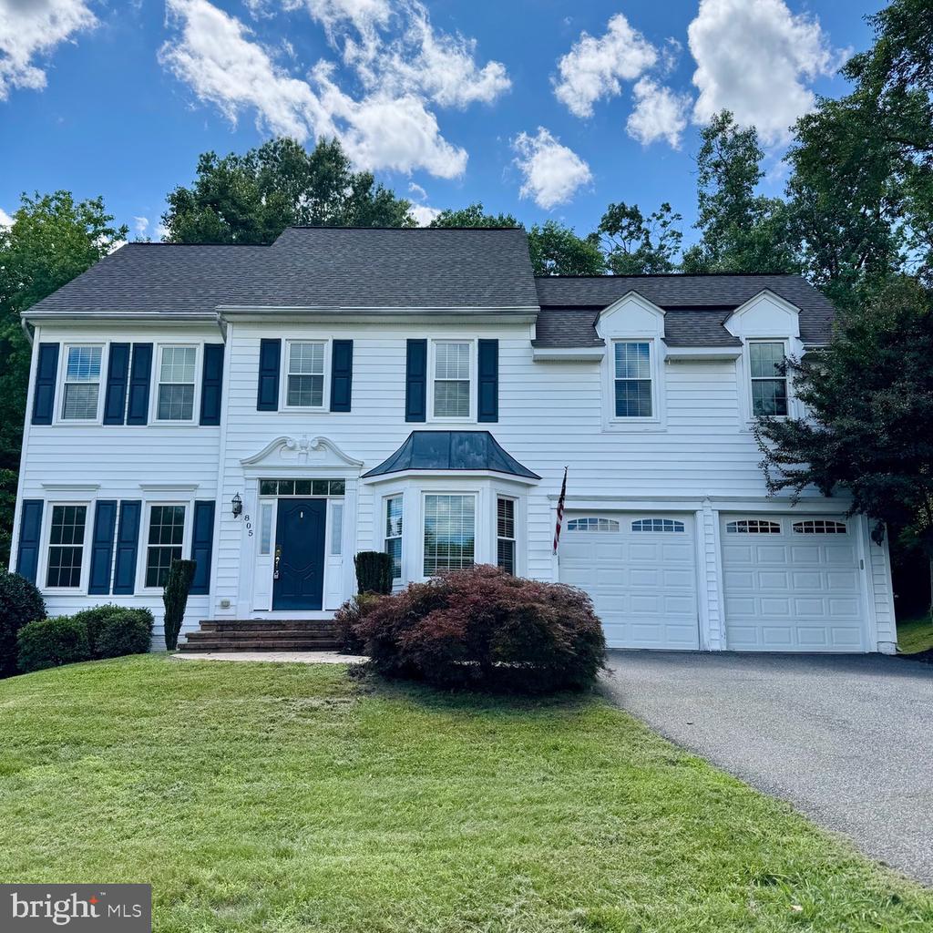 805 WINTERBERRY DRIVE