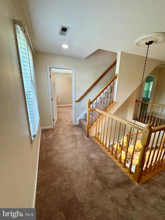 805 WINTERBERRY DRIVE