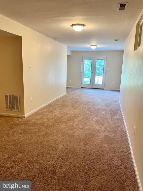 805 WINTERBERRY DRIVE