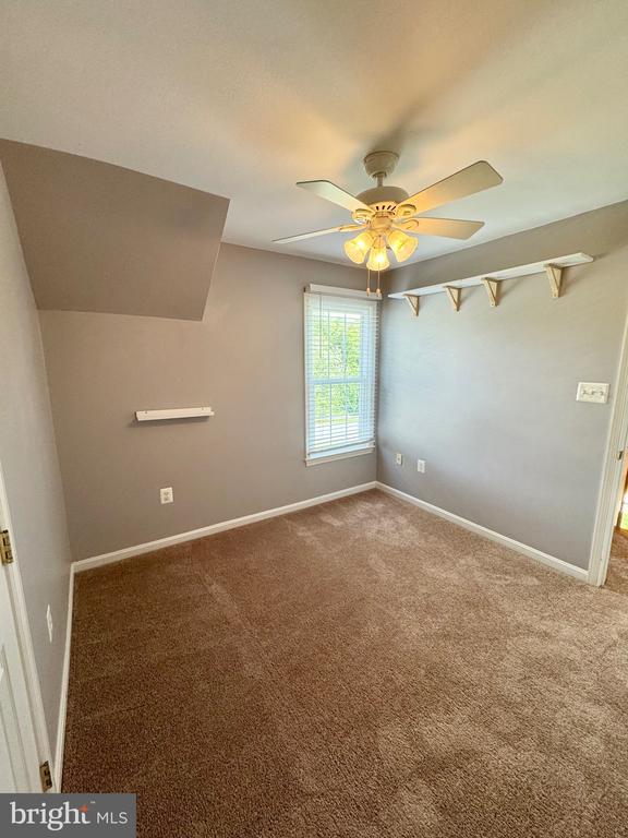 805 WINTERBERRY DRIVE
