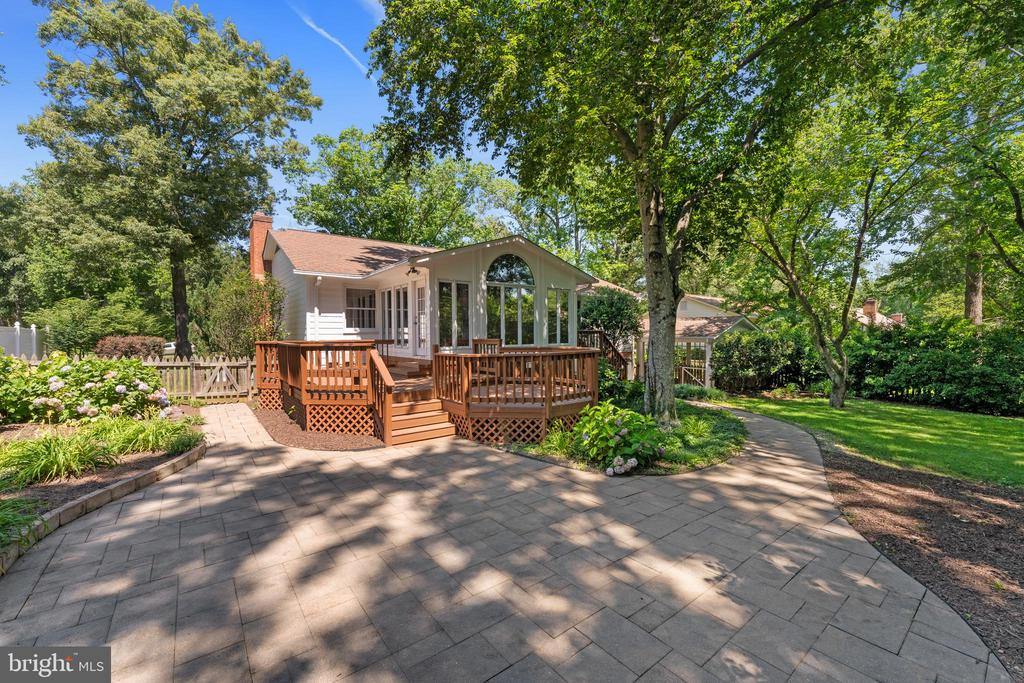 303 CAMDEN DRIVE