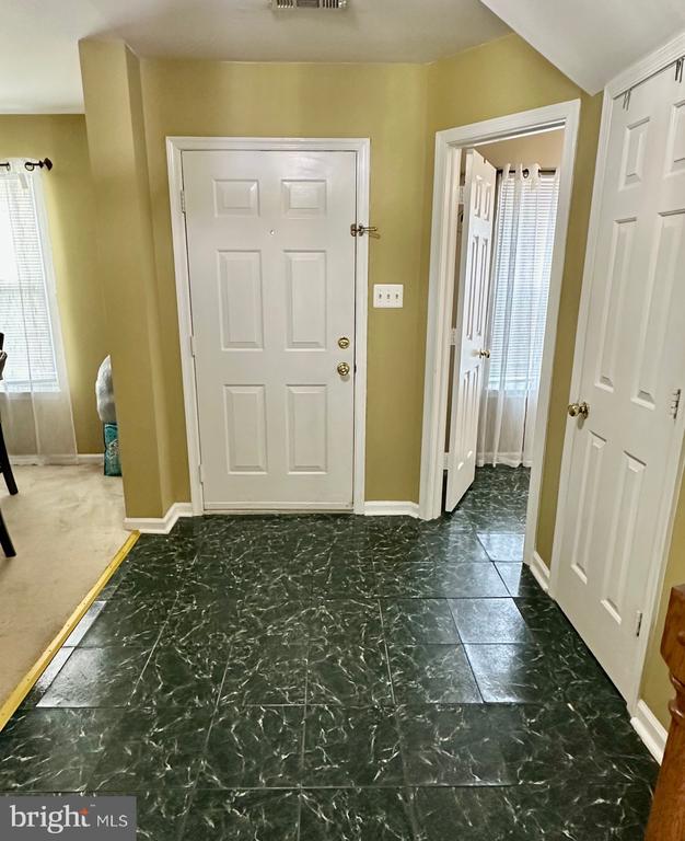 1104 WIND RIDGE DRIVE