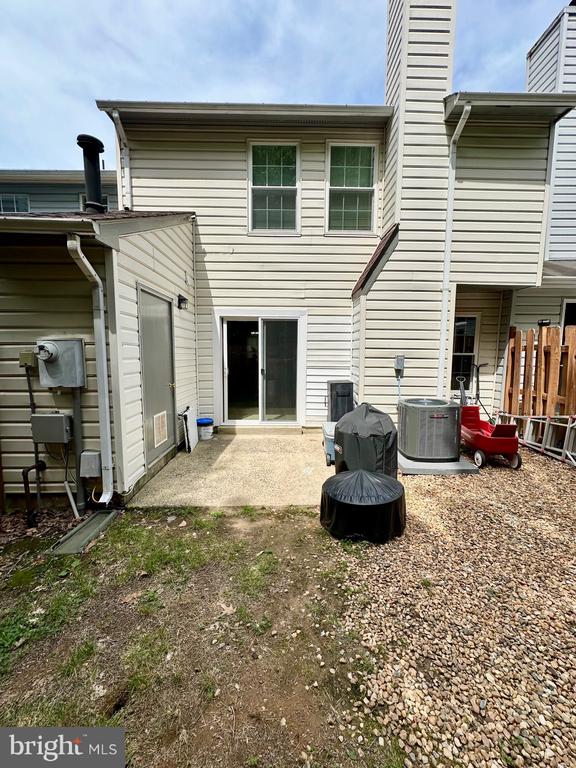 1104 WIND RIDGE DRIVE