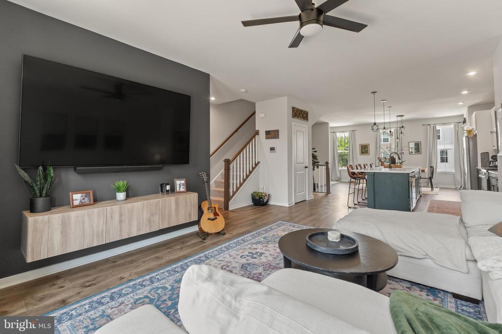609 CHERRYVIEW DRIVE