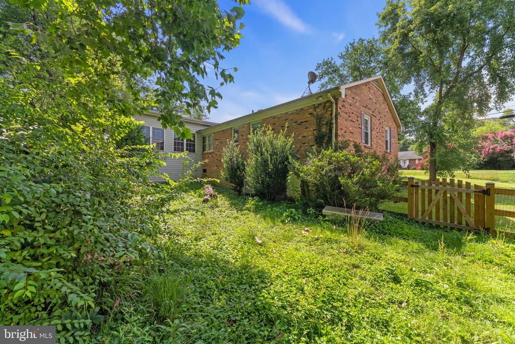508 FERRY ROAD