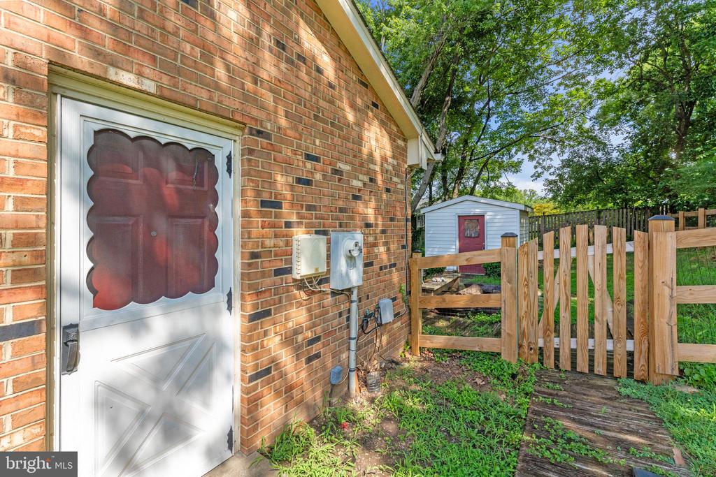508 FERRY ROAD