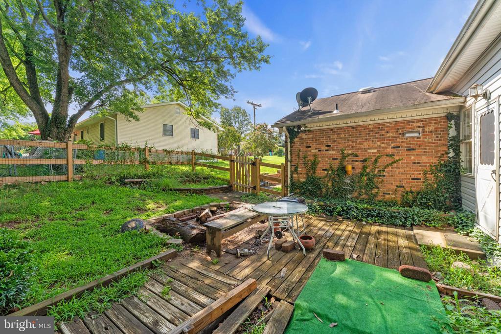 508 FERRY ROAD