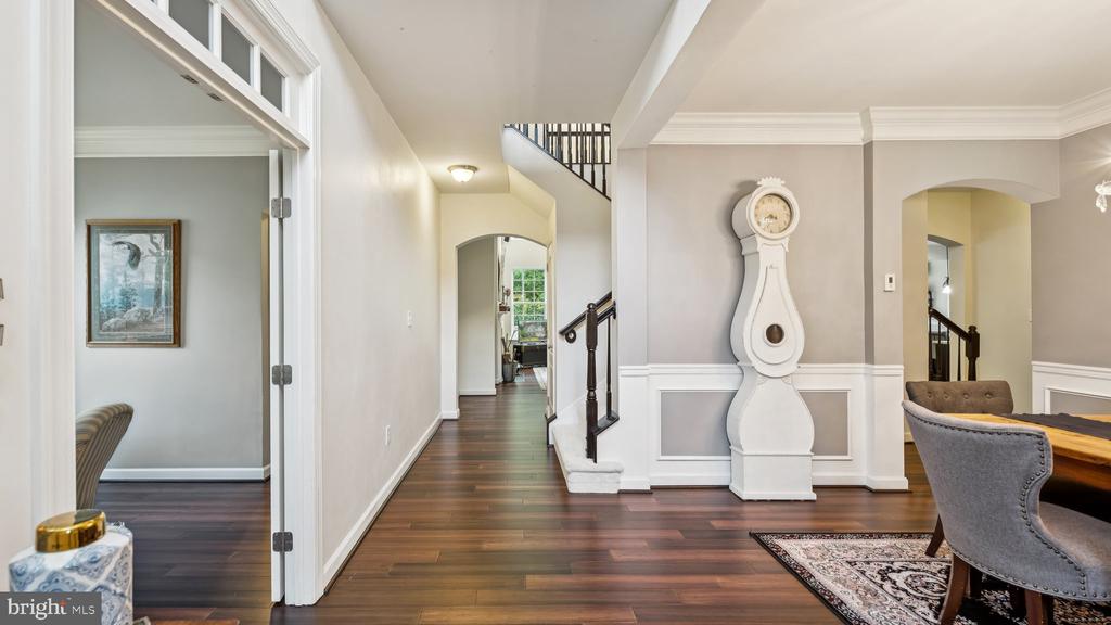 24 DARDEN COURT