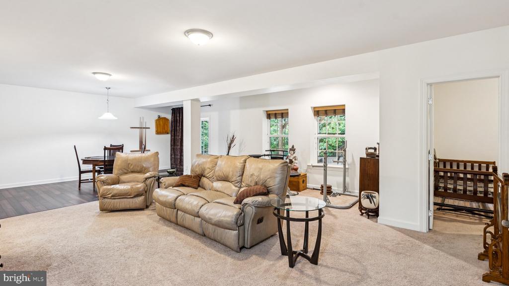 24 DARDEN COURT