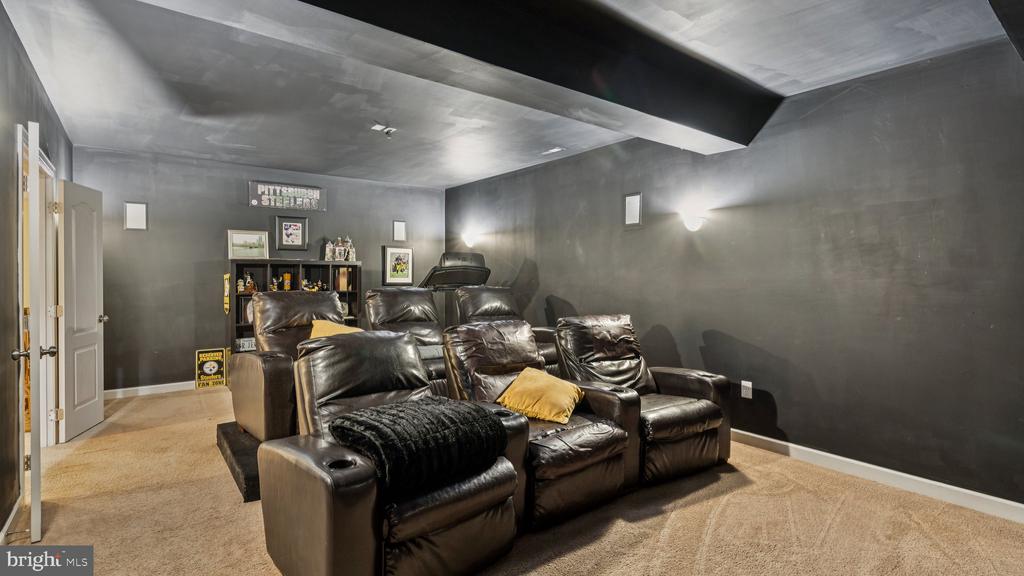 24 DARDEN COURT