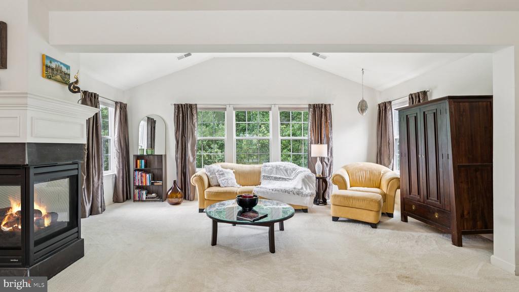 24 DARDEN COURT