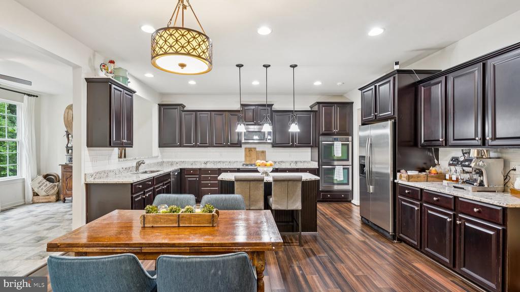 24 DARDEN COURT
