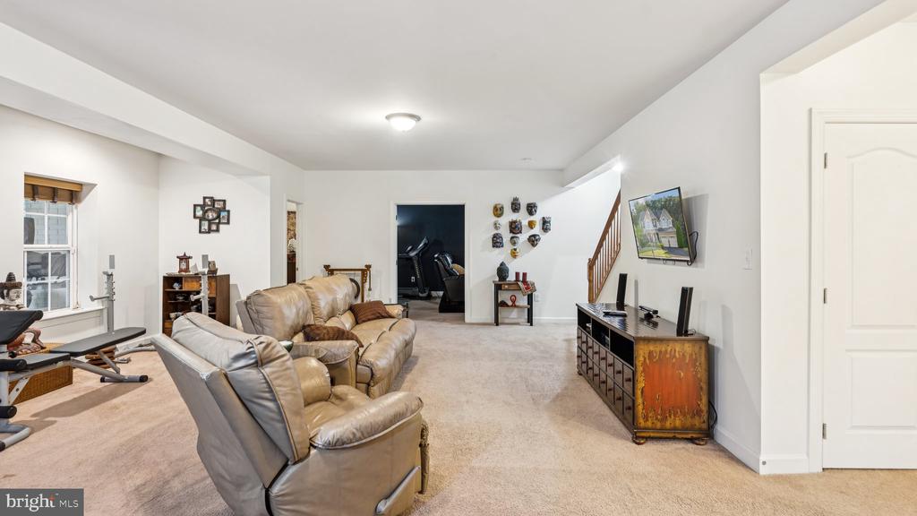 24 DARDEN COURT