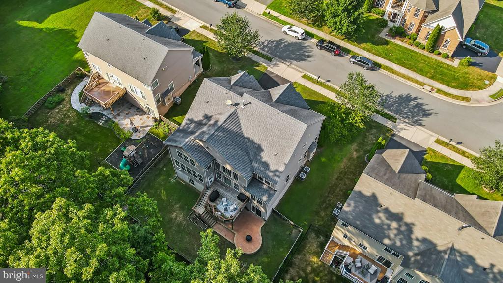 24 DARDEN COURT