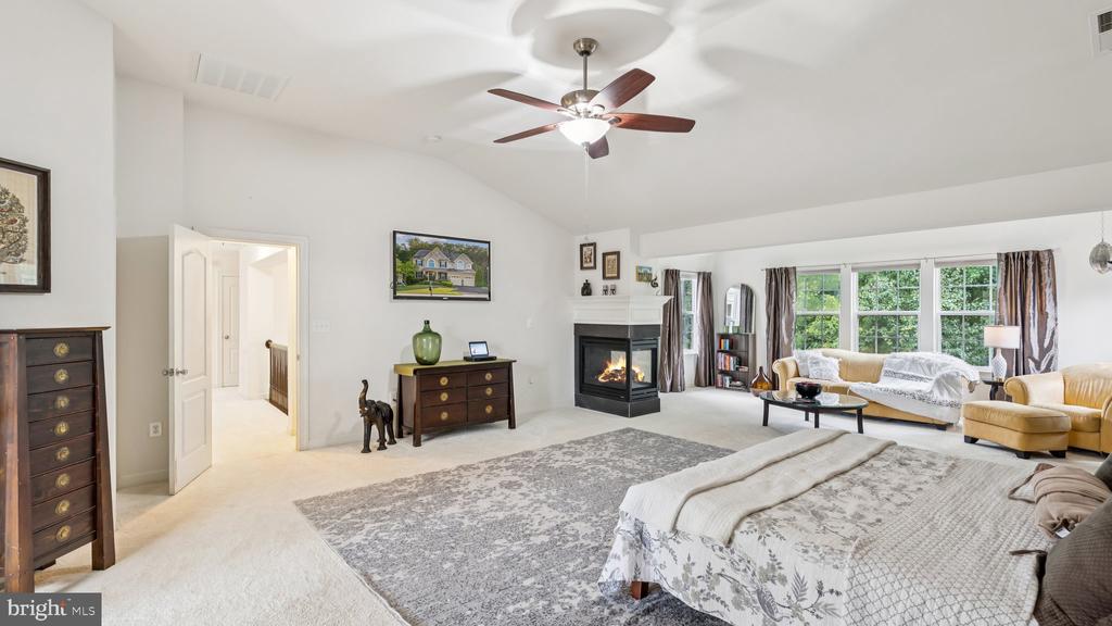 24 DARDEN COURT