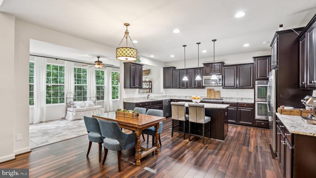 24 DARDEN COURT