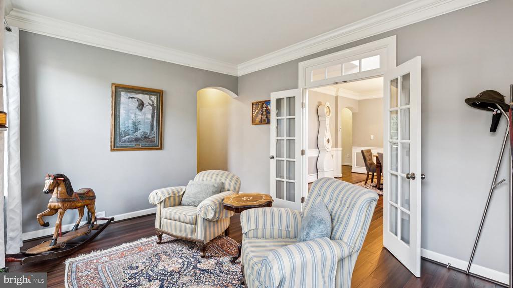 24 DARDEN COURT