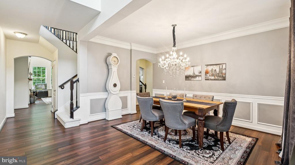 24 DARDEN COURT
