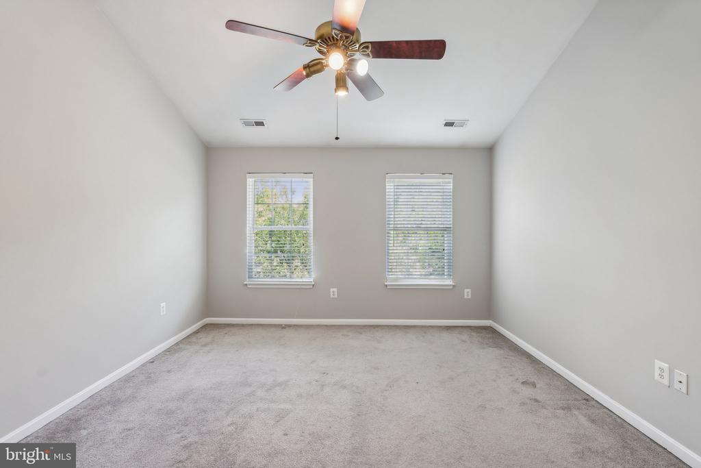 43 SAINT WILLIAMS WAY