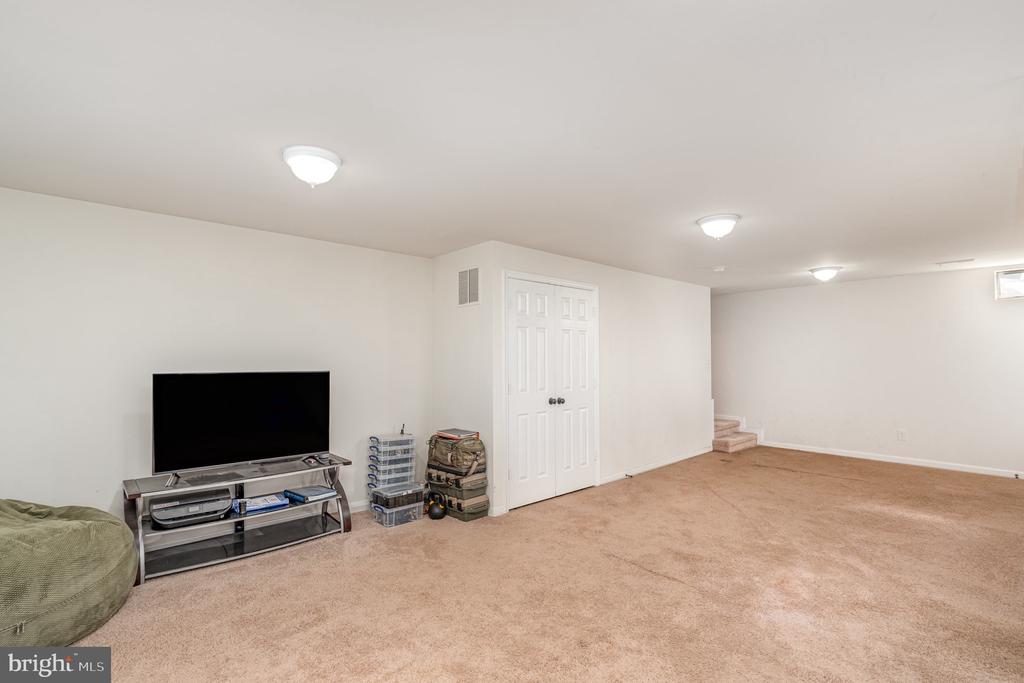 205 POWHATAN COURT 100