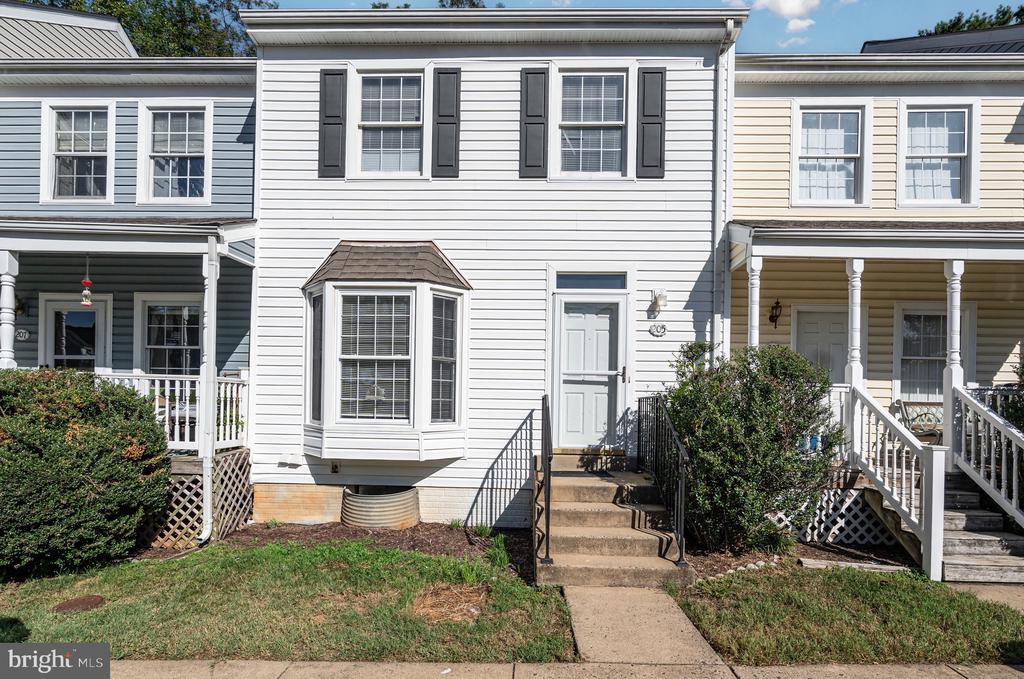 205 POWHATAN COURT 100