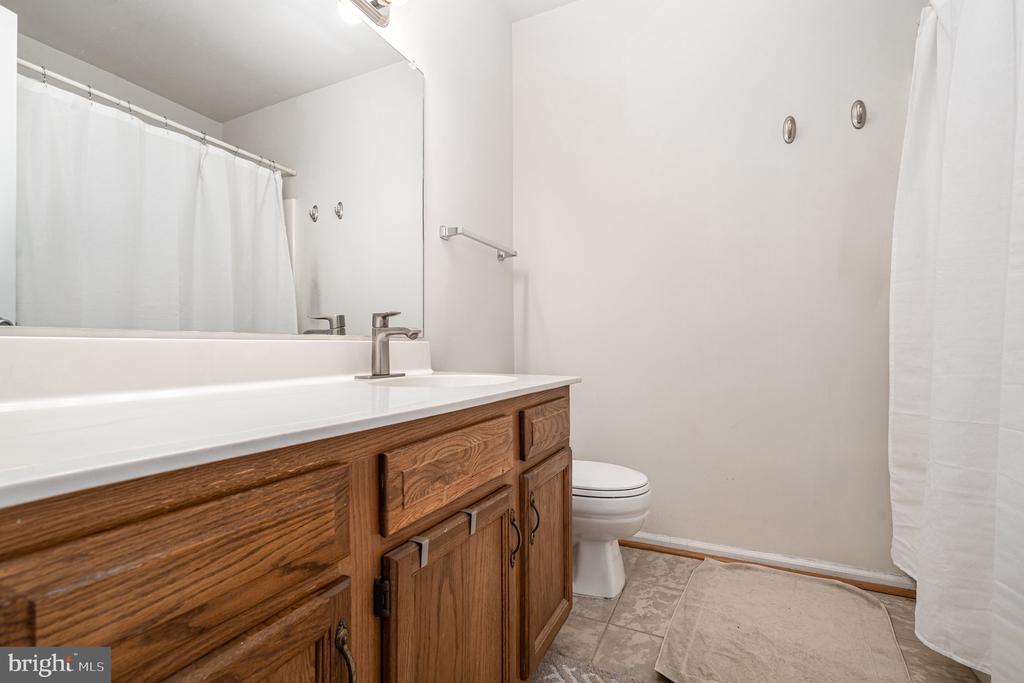 205 POWHATAN COURT 100
