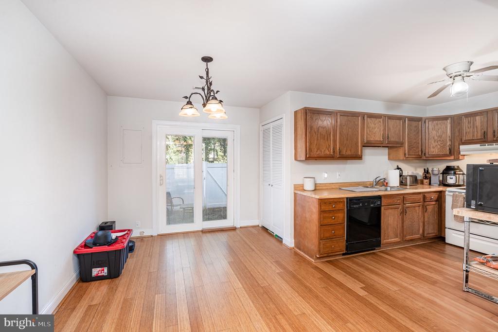 205 POWHATAN COURT 100