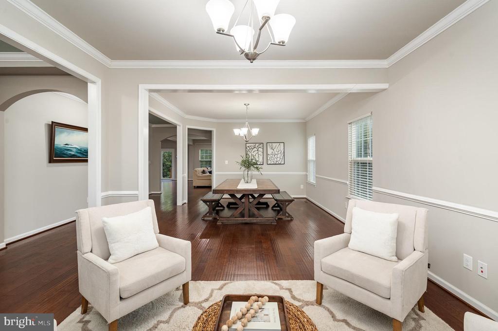 25 BAYSIDE DRIVE