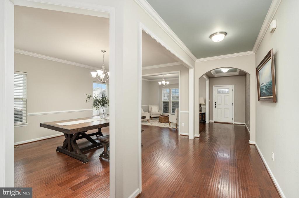 25 BAYSIDE DRIVE