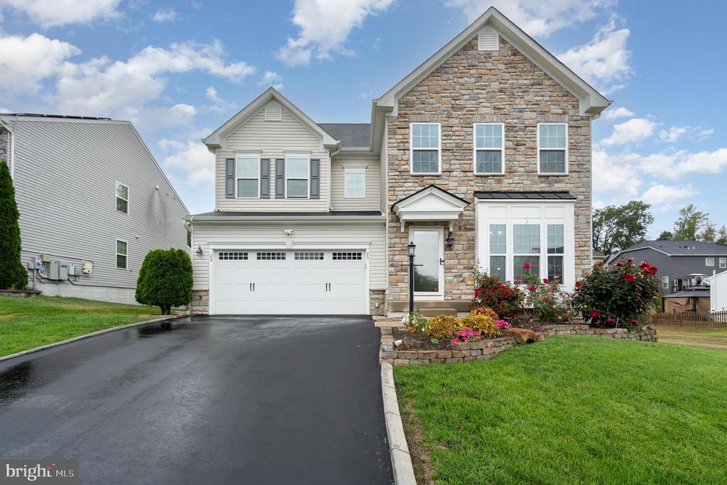 25 BAYSIDE DRIVE