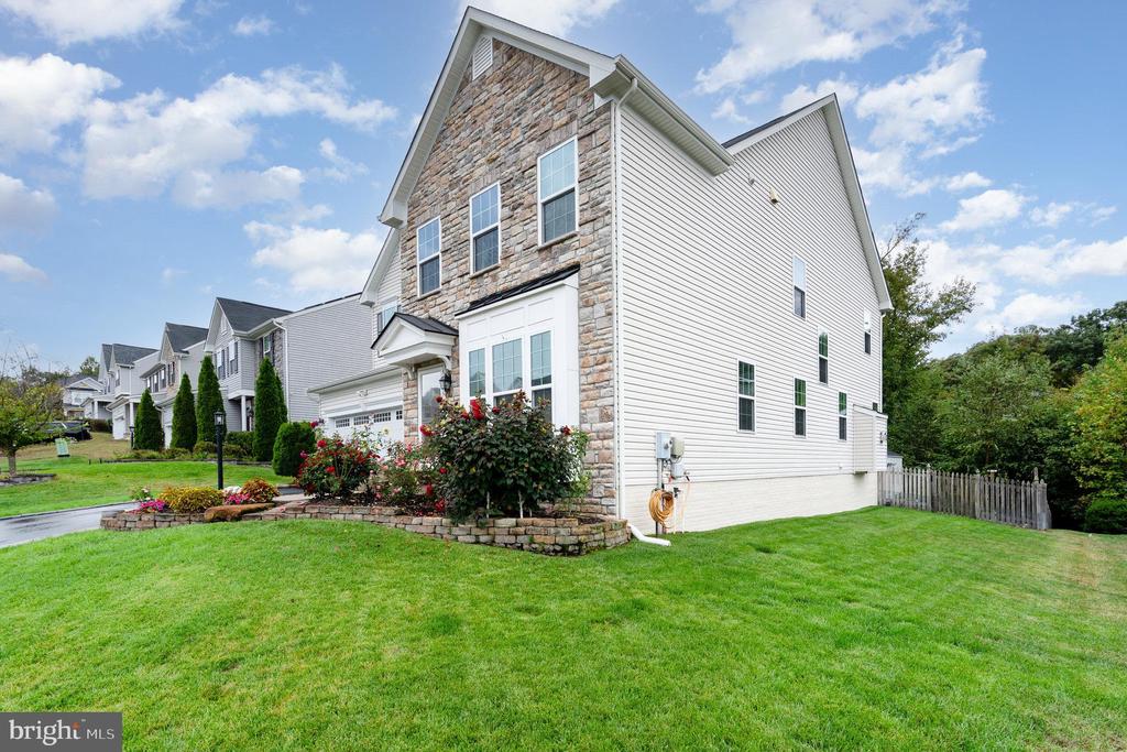 25 BAYSIDE DRIVE