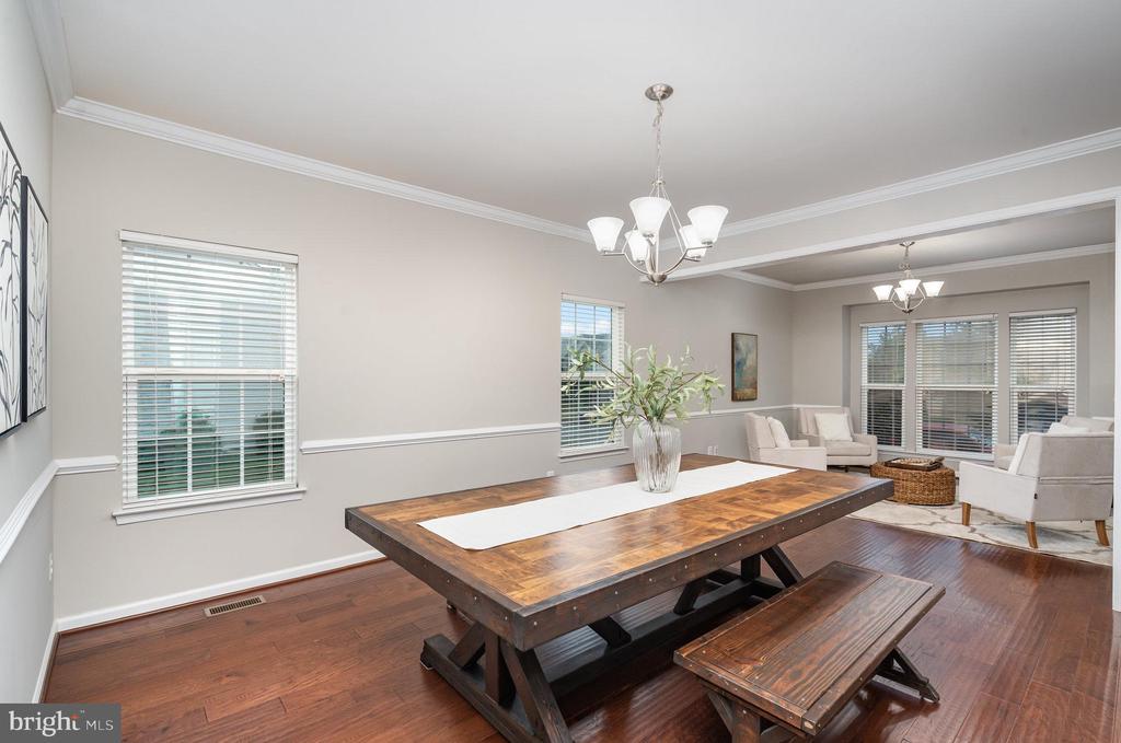 25 BAYSIDE DRIVE