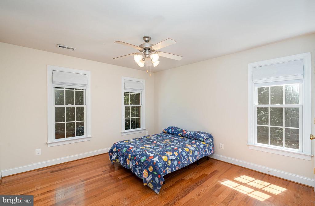 137 SEQUESTER DRIVE