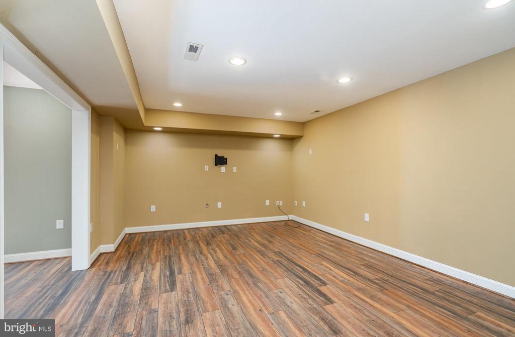 137 SEQUESTER DRIVE