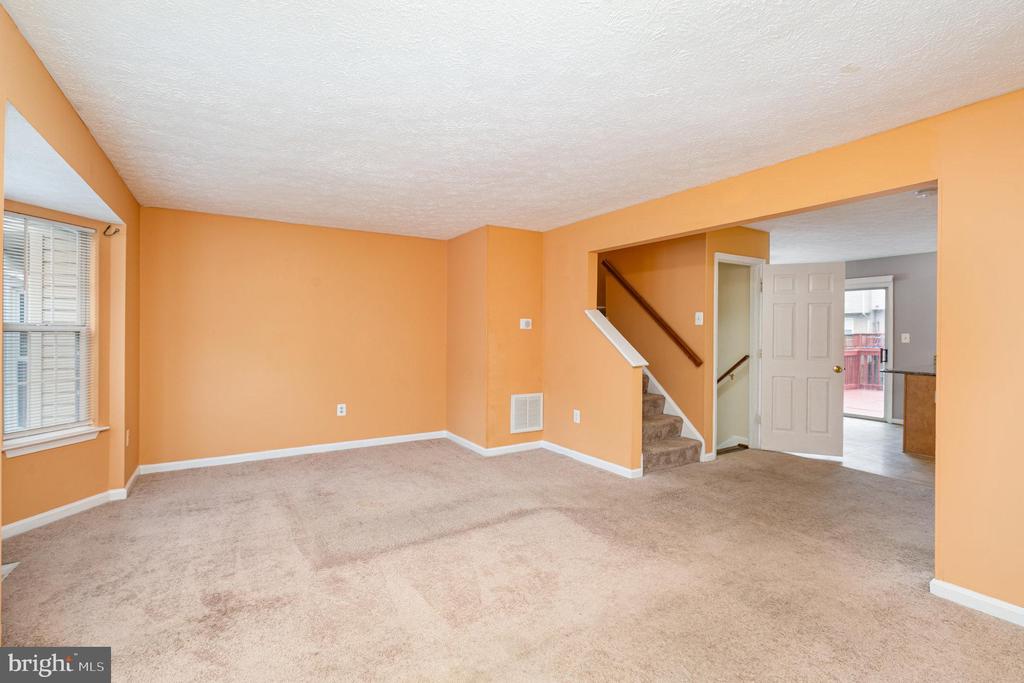 409 POTOMAC HILLS DRIVE