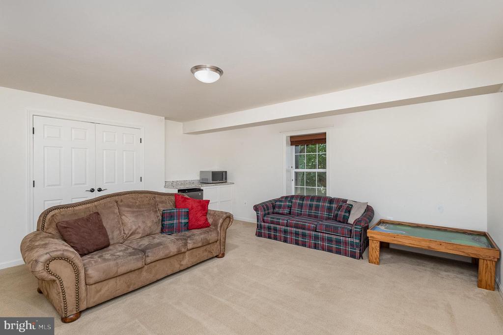 21 BEREA KNOLLS DRIVE