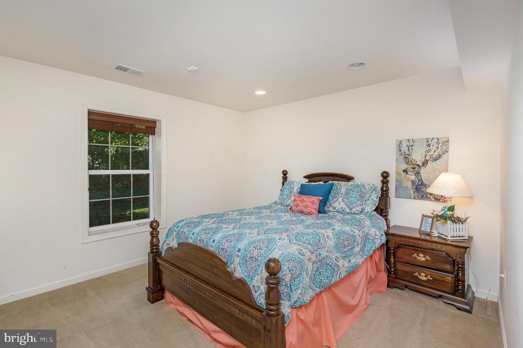21 BEREA KNOLLS DRIVE