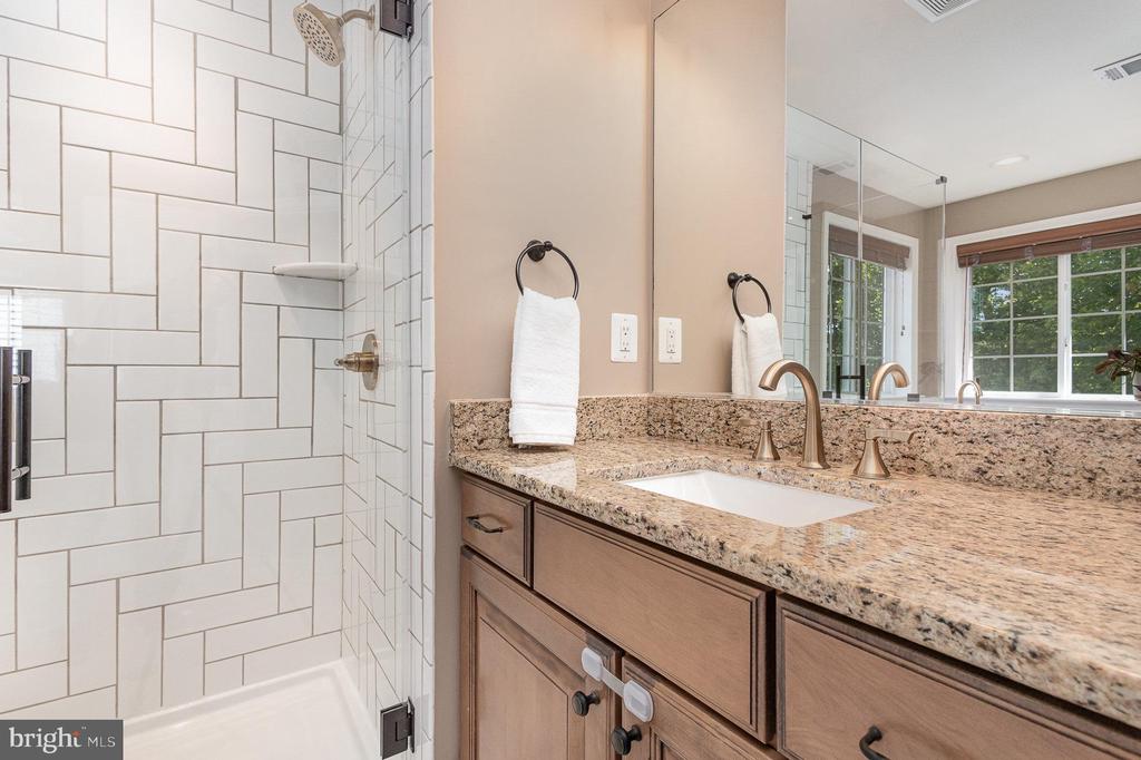 21 BEREA KNOLLS DRIVE