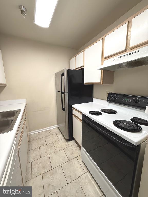 32 WHITE PINE CIRCLE 203