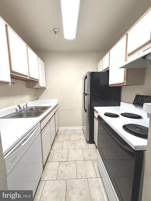 32 WHITE PINE CIRCLE 203