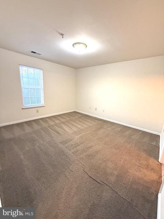32 WHITE PINE CIRCLE 203