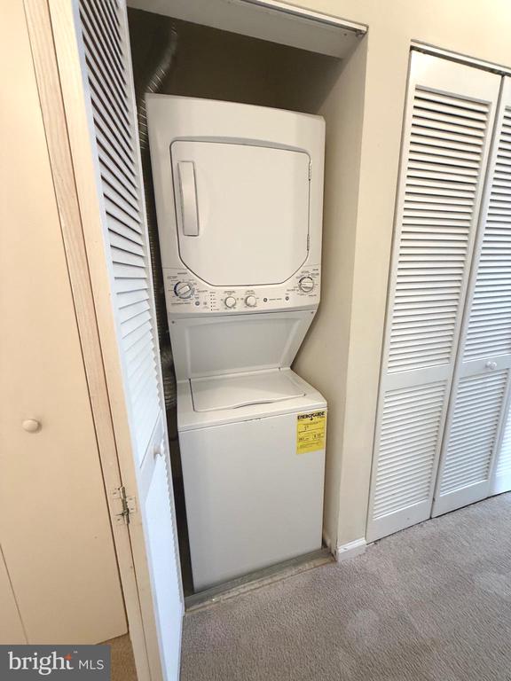 32 WHITE PINE CIRCLE 203